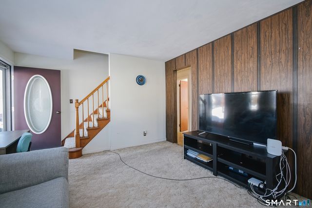 59 Maurice Street, Bristol, CT 06010