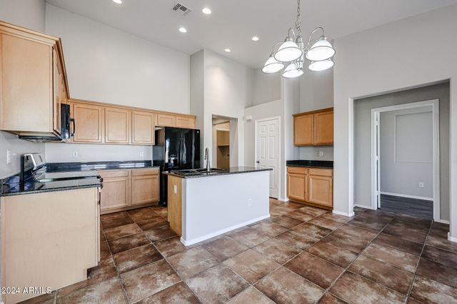 41208 W BRAVO Drive, Maricopa, AZ 85138