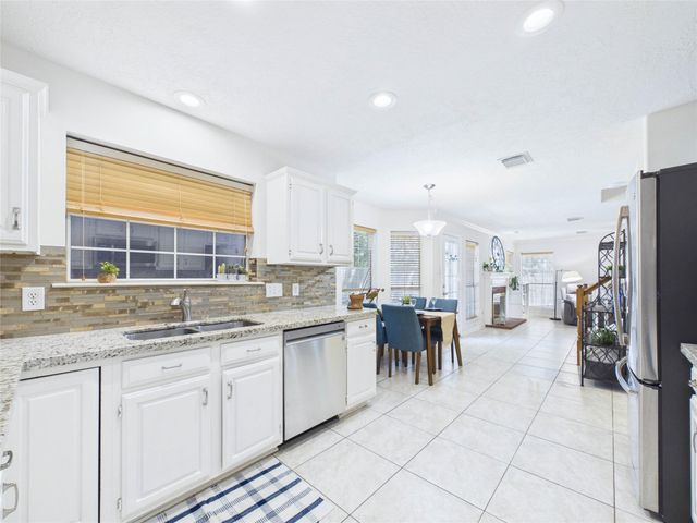 2815 Village Dale Avenue, Houston, TX 77059