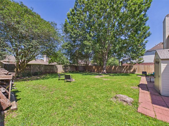 2815 Village Dale Avenue, Houston, TX 77059
