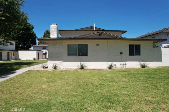 625 W Provential Drive, Anaheim, CA 92805
