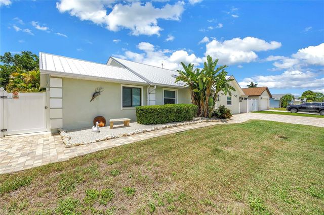 3514 69TH STREET W, Bradenton, FL 34209