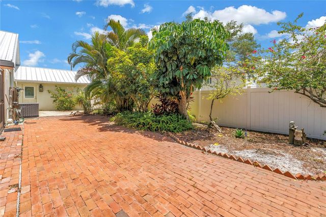 3514 69TH STREET W, Bradenton, FL 34209