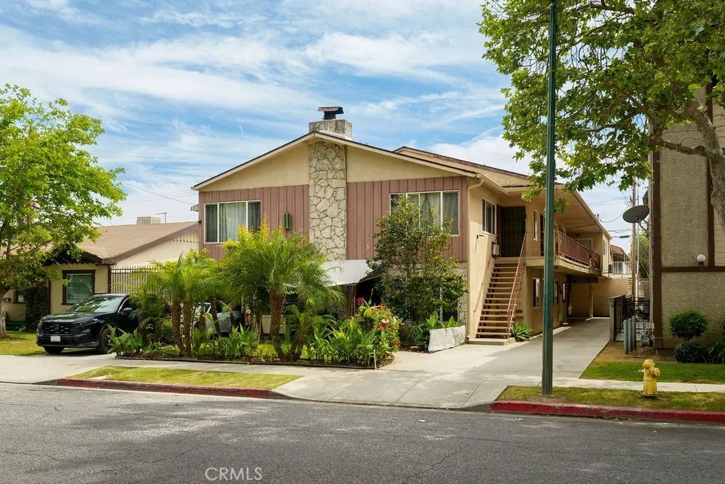 300 E Garfield Avenue, Glendale, CA 91205