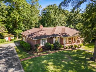 140 Epworth Drive, Jacksonville, NC 28546