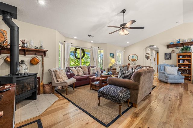 3255 Gerle Ave, Placerville, CA 95667