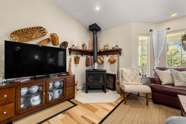 3255 Gerle Ave, Placerville, CA 95667