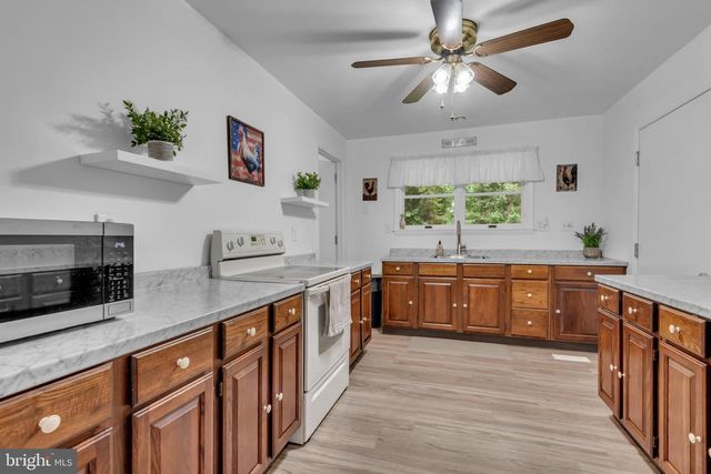 7143 RACE RD, Hanover, MD 21076