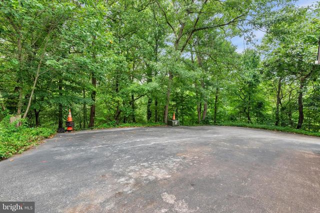7143 RACE RD, Hanover, MD 21076