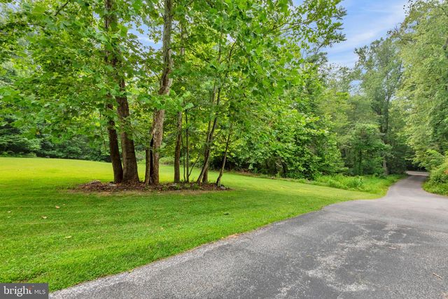 7143 RACE RD, Hanover, MD 21076