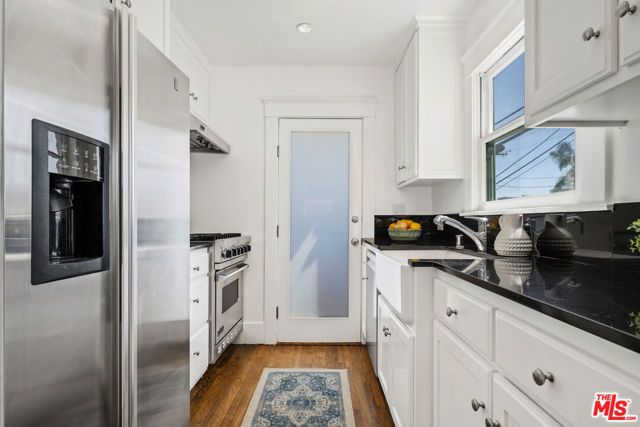 2411 3rd Street L, Santa Monica, CA 90405