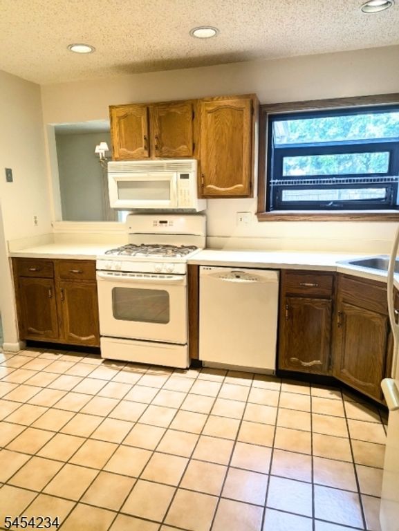 120 Park Gate Dr, Edison Twp., NJ 08820 — photo 4