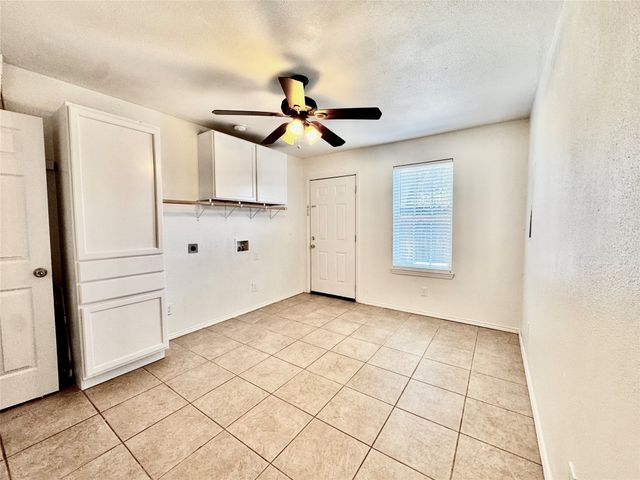 1912 Hurley Avenue, Fort Worth, TX 76110
