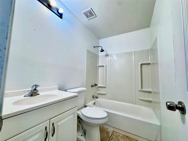 1912 Hurley Avenue, Fort Worth, TX 76110