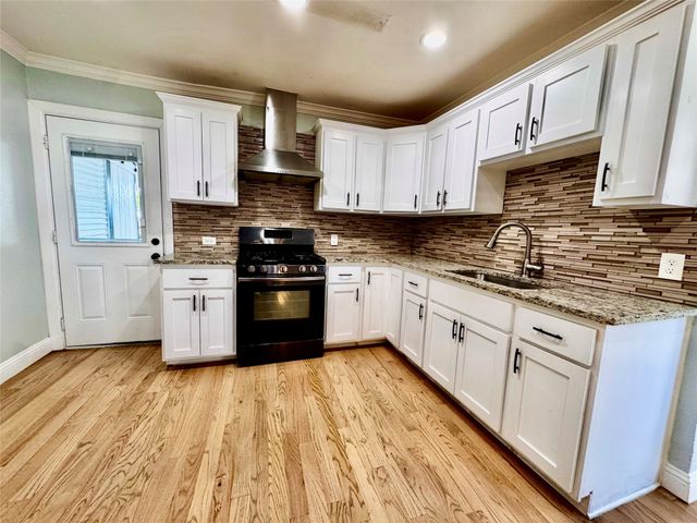 1912 Hurley Avenue, Fort Worth, TX 76110