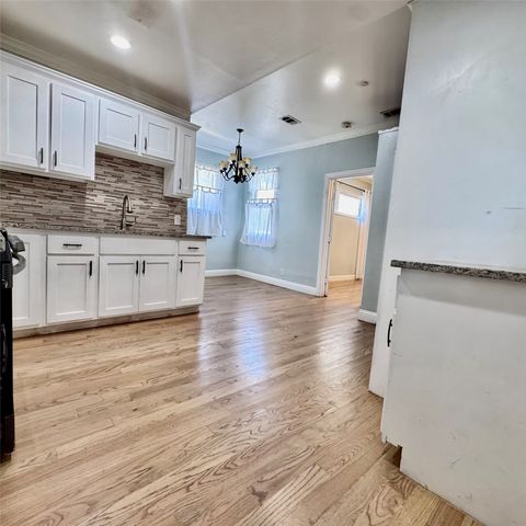 1912 Hurley Avenue, Fort Worth, TX 76110