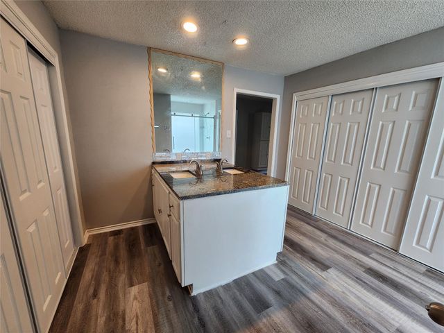 12239 Kleinmeadow Drive, Houston, TX 77066