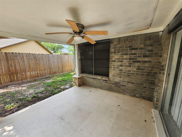 12239 Kleinmeadow Drive, Houston, TX 77066