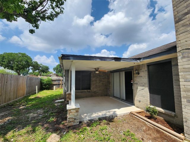 12239 Kleinmeadow Drive, Houston, TX 77066