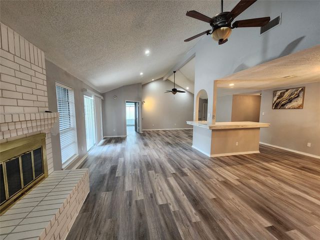 12239 Kleinmeadow Drive, Houston, TX 77066