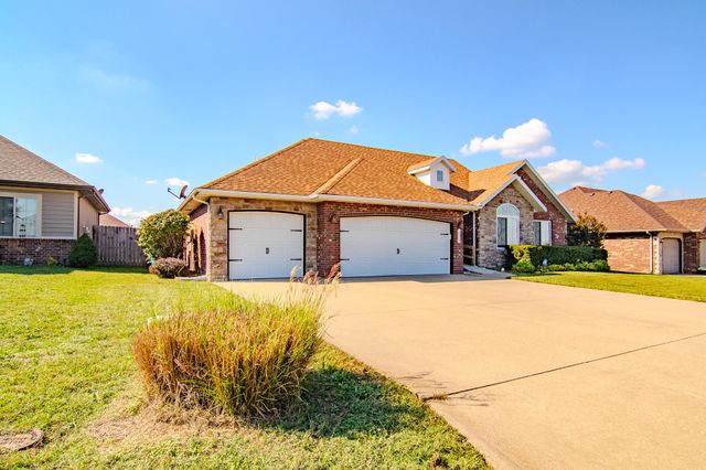 1515 S Natchez Road, Republic, MO 65738