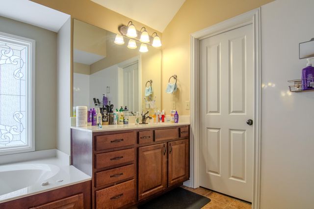 1515 S Natchez Road, Republic, MO 65738