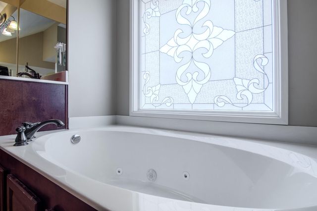 1515 S Natchez Road, Republic, MO 65738