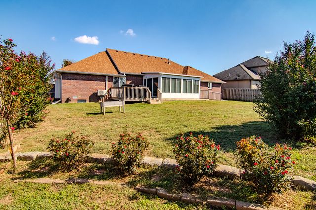 1515 S Natchez Road, Republic, MO 65738