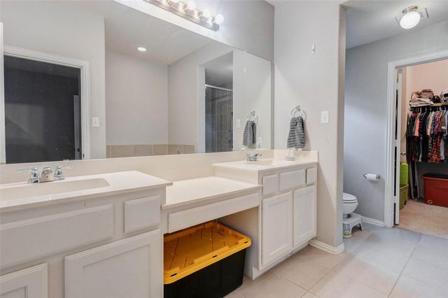 6614 Hunters Way Lane, Baytown, TX 77521