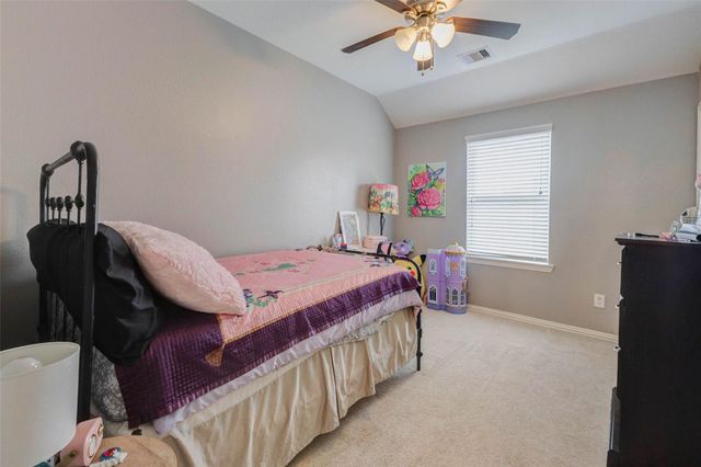 6614 Hunters Way Lane, Baytown, TX 77521