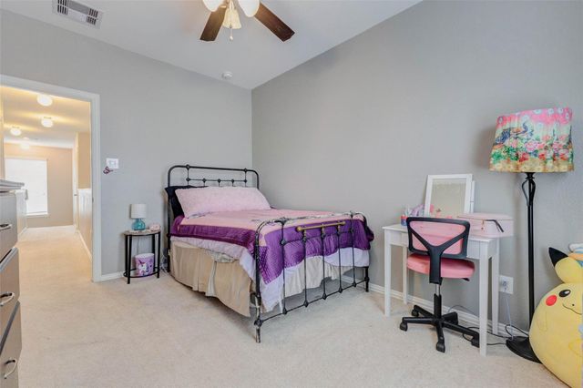 6614 Hunters Way Lane, Baytown, TX 77521