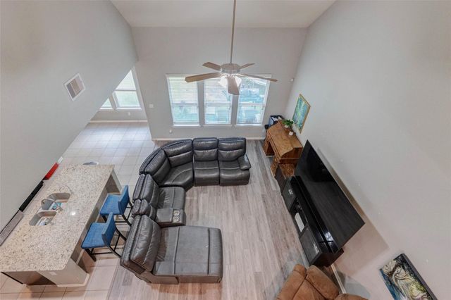 6614 Hunters Way Lane, Baytown, TX 77521