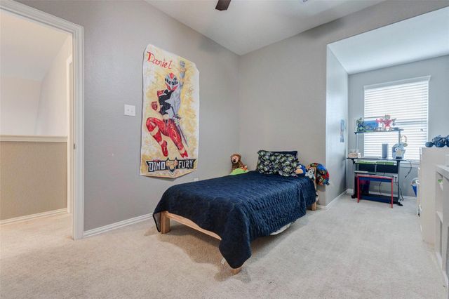 6614 Hunters Way Lane, Baytown, TX 77521