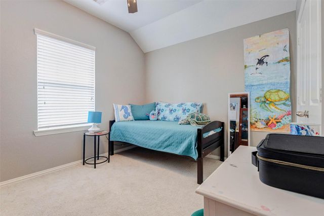 6614 Hunters Way Lane, Baytown, TX 77521