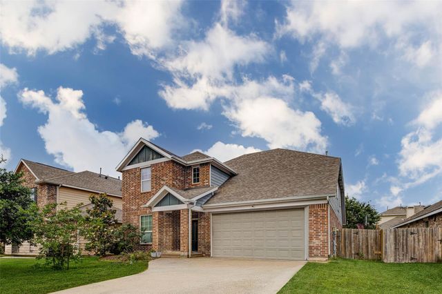 6614 Hunters Way Lane, Baytown, TX 77521