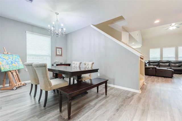 6614 Hunters Way Lane, Baytown, TX 77521