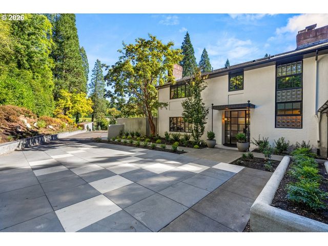 4855 Sw HEWETT Blvd, Portland, OR 97221