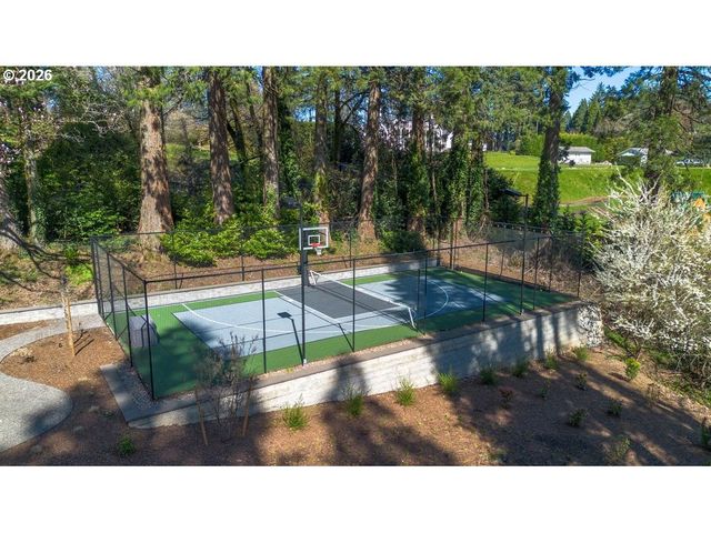 4855 Sw HEWETT Blvd, Portland, OR 97221