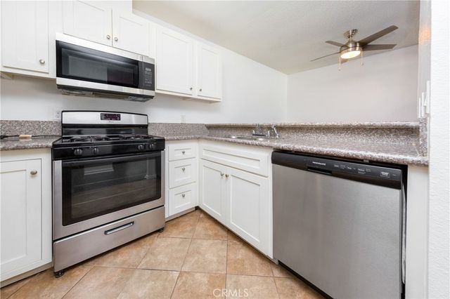 10636 Woodley Avenue 34, Granada Hills, CA 91344