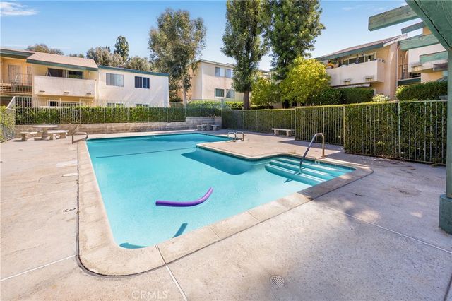 10636 Woodley Avenue 34, Granada Hills, CA 91344