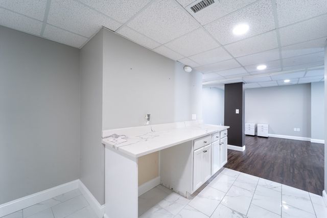 377 Shrewsbury St, Worcester, MA 01604