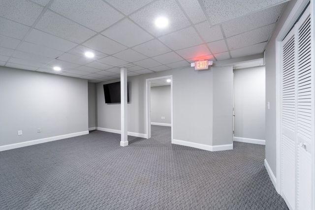 377 Shrewsbury St, Worcester, MA 01604