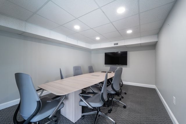 377 Shrewsbury St, Worcester, MA 01604