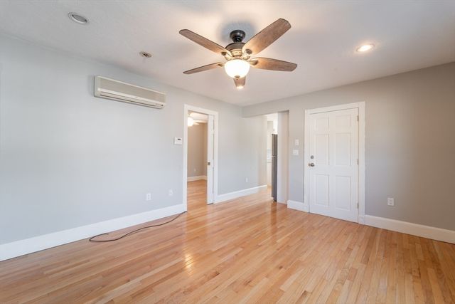 377 Shrewsbury St, Worcester, MA 01604
