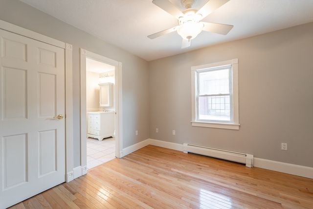377 Shrewsbury St, Worcester, MA 01604