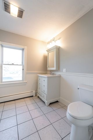 377 Shrewsbury St, Worcester, MA 01604