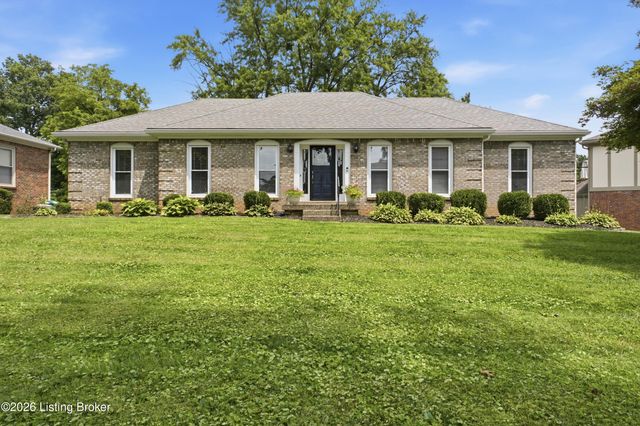 213 Club Oak Ct, Louisville, KY 40223