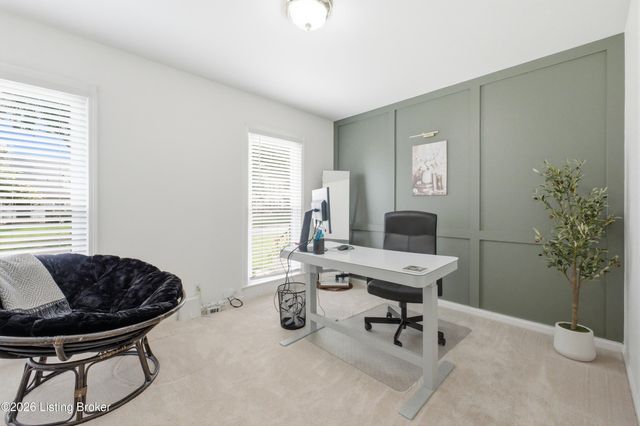 213 Club Oak Ct, Louisville, KY 40223