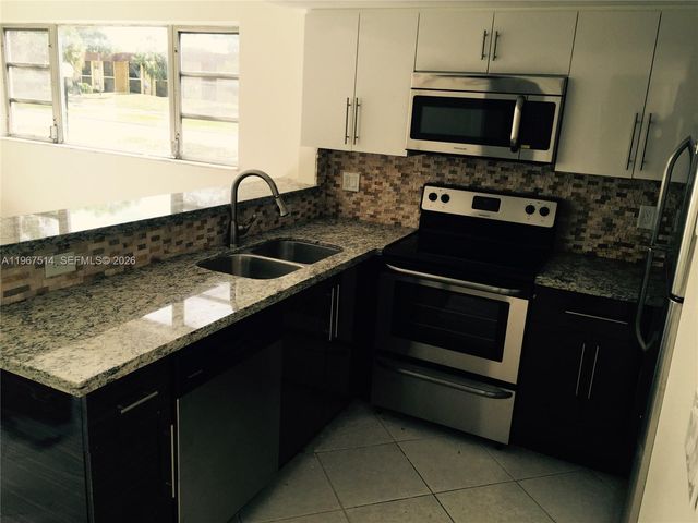 8043 Lagos De Campo Blvd F-3, Tamarac, FL 33321