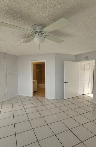 211 Lake Pointe Dr 102, Oakland Park, FL 33309